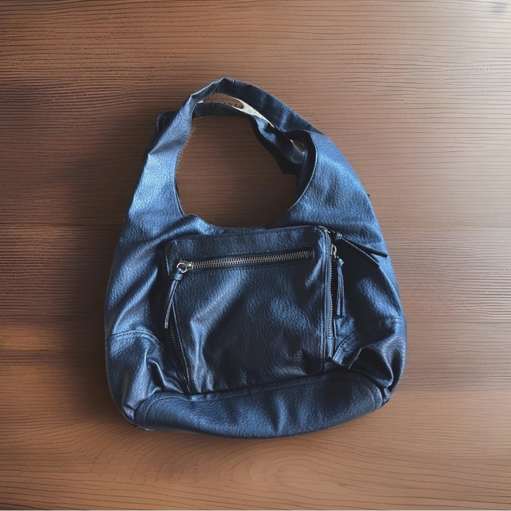 Bueno Black Faux Leather Shoulder Bag Purse 15x9 Zip Pocket, Preowned